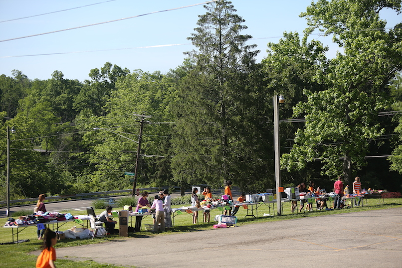 UW7A9694.JPG : Youth Yard Sale